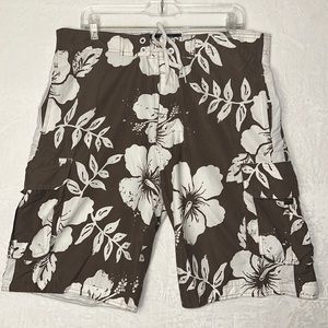 NWT’s Pacific & Company Men’s Swim Trunks Hawaiian Style Size XXL